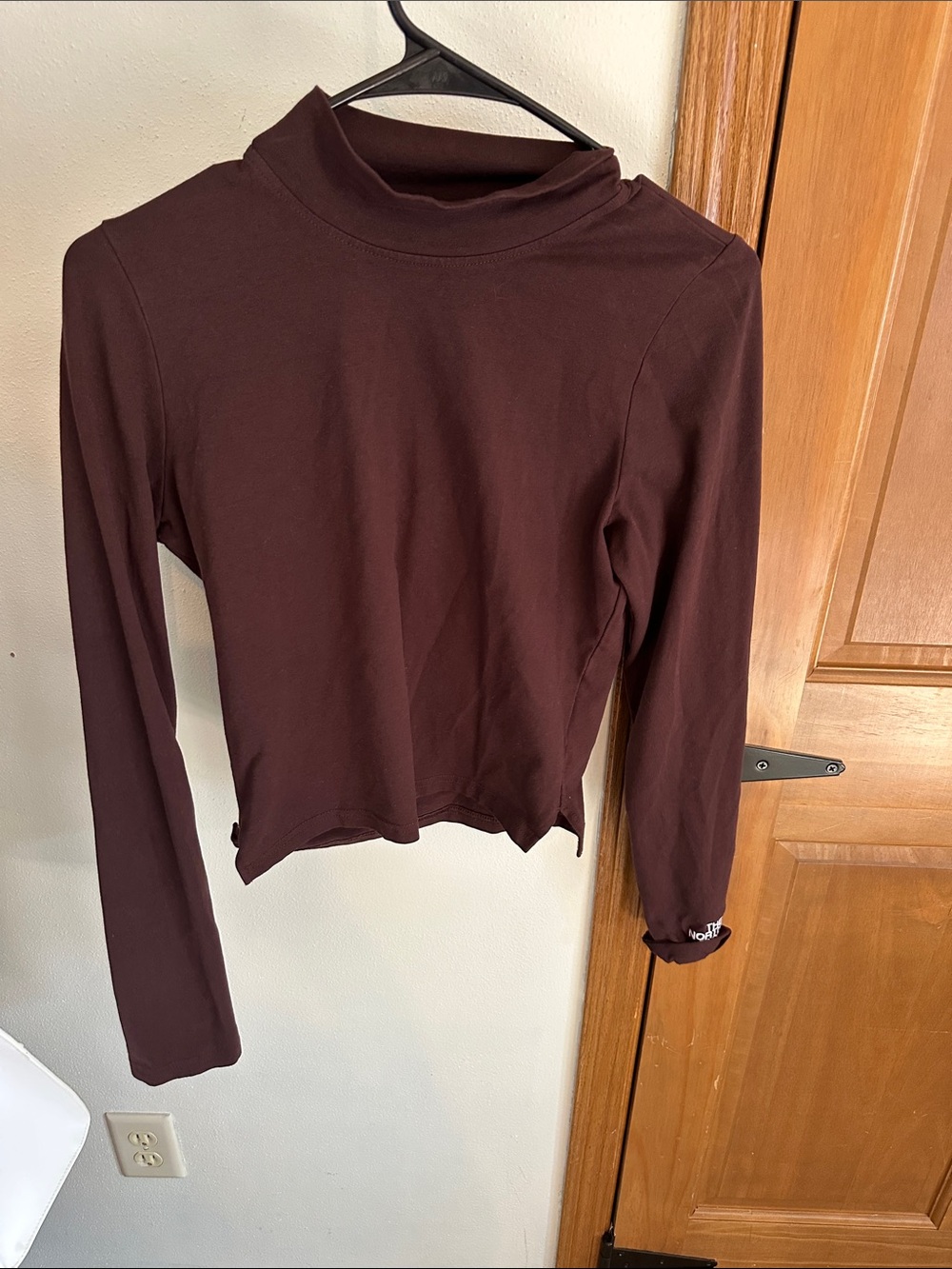 The North Face Women's Long Sleeve Mock Neck Top - Espresso Brown